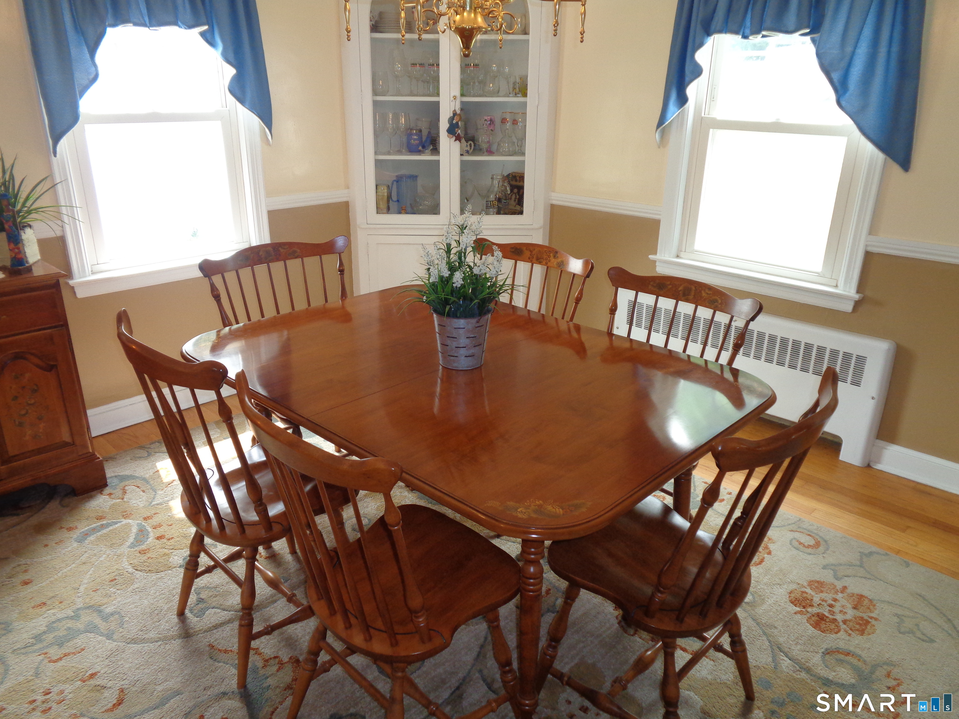 22 Scarborough Road Manchester, CT 06040 - Photo 5 of 28 Dining Rm