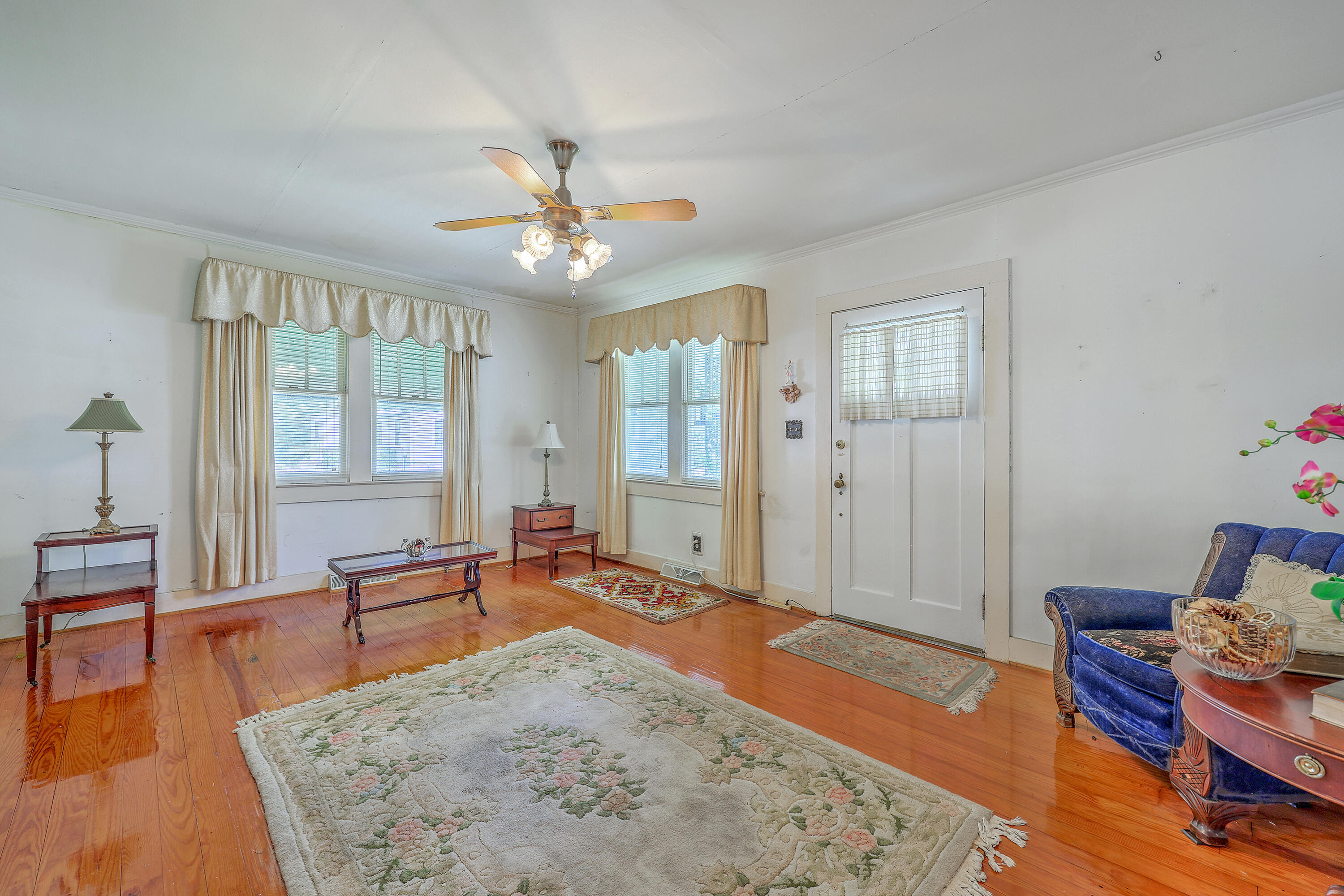 1259 Wisteria Road Charleston, SC 29407 - Photo 6 of 30 ZYN_2503_4_5_6_7_8_9