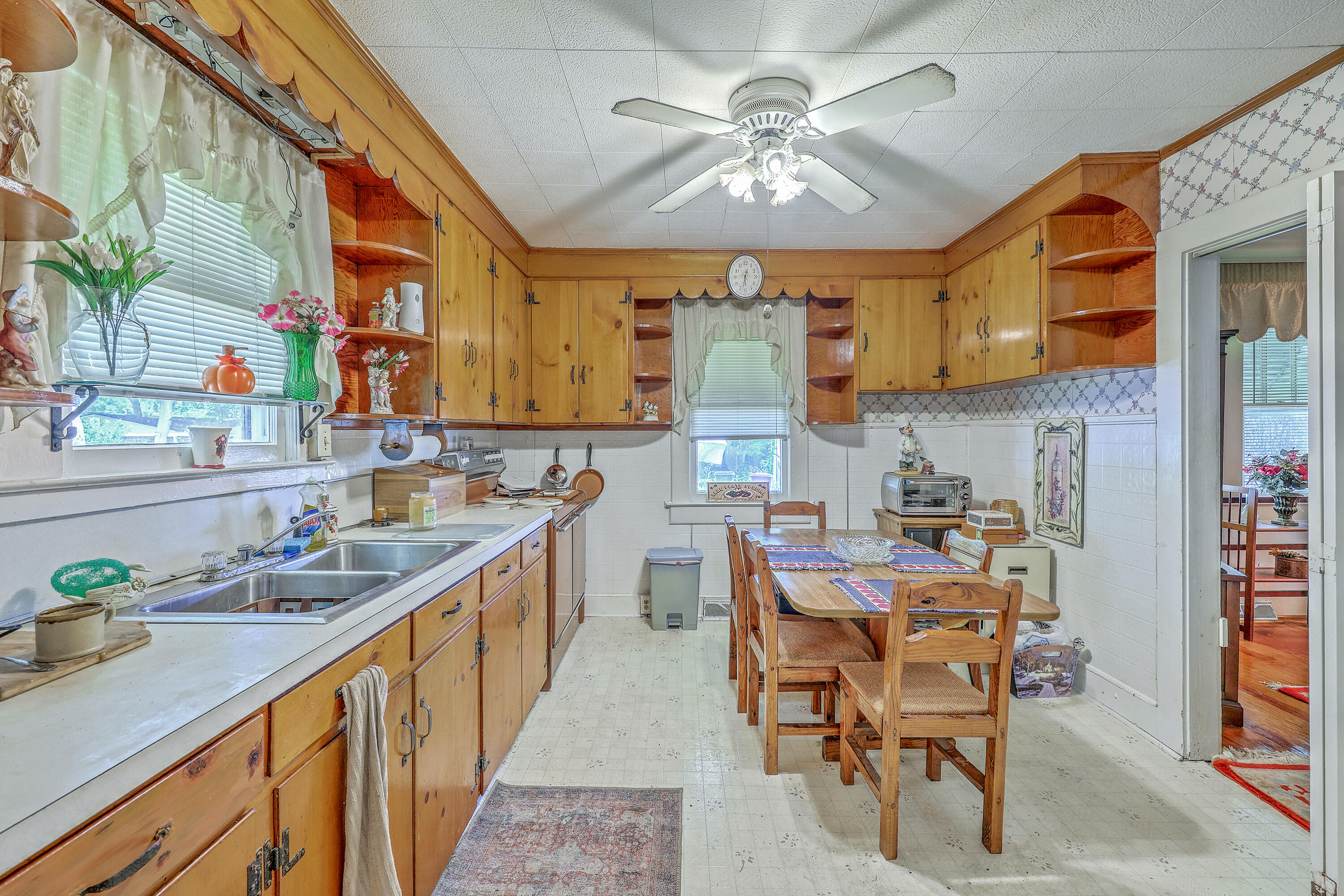 1259 Wisteria Road Charleston, SC 29407 - Photo 9 of 30 ZYN_2552_3_4_5_6_7_8