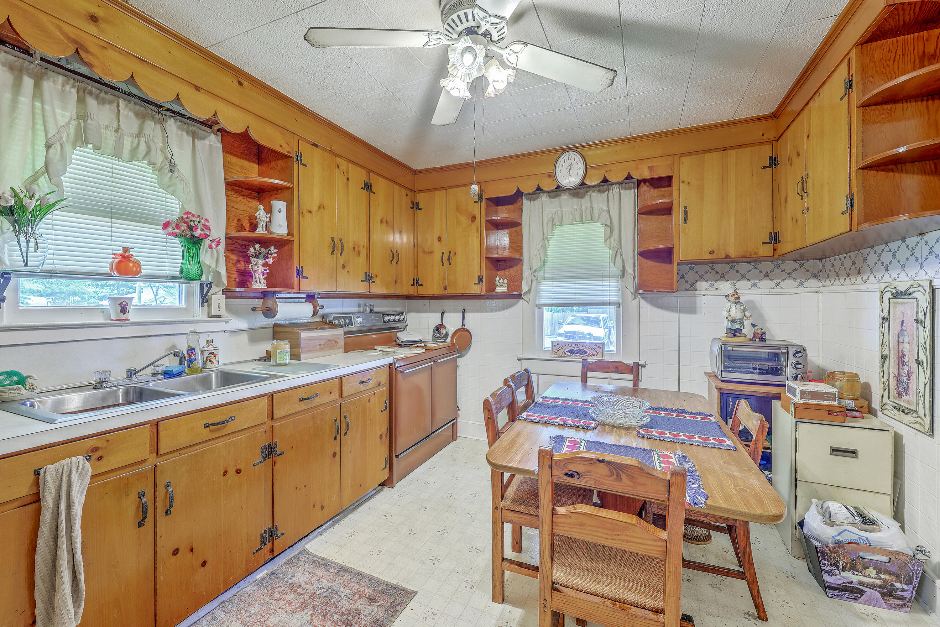 1259 Wisteria Road Charleston, SC 29407 - Photo 10 of 30 ZYN_2545_46_47_48_49_50_51