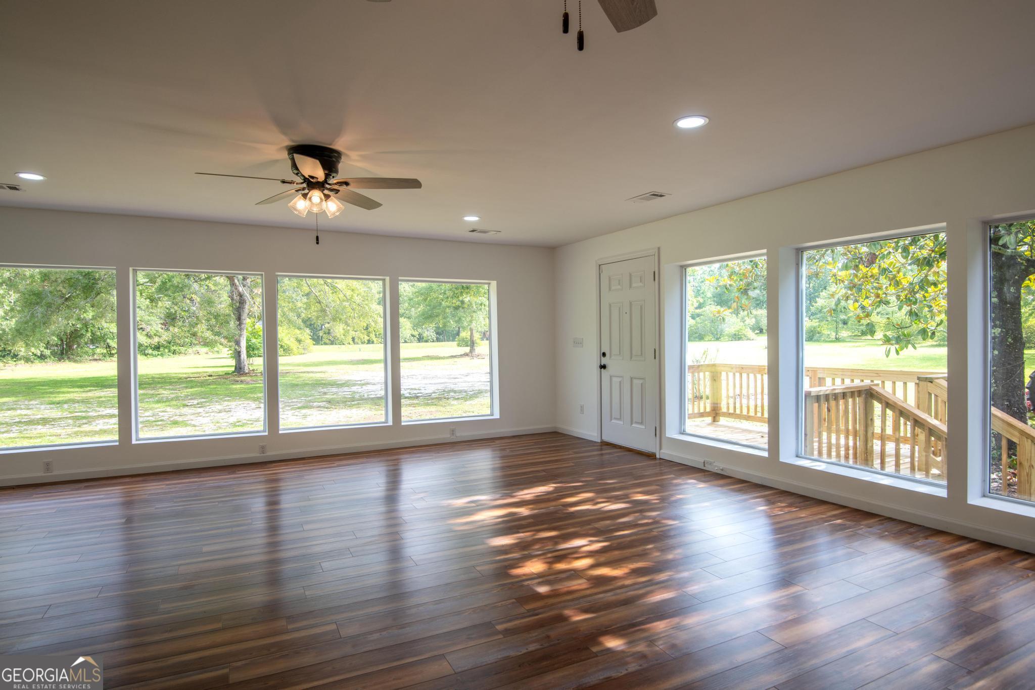 938 Rifle Road Sylvania, GA 30467 - Photo 2 of 39