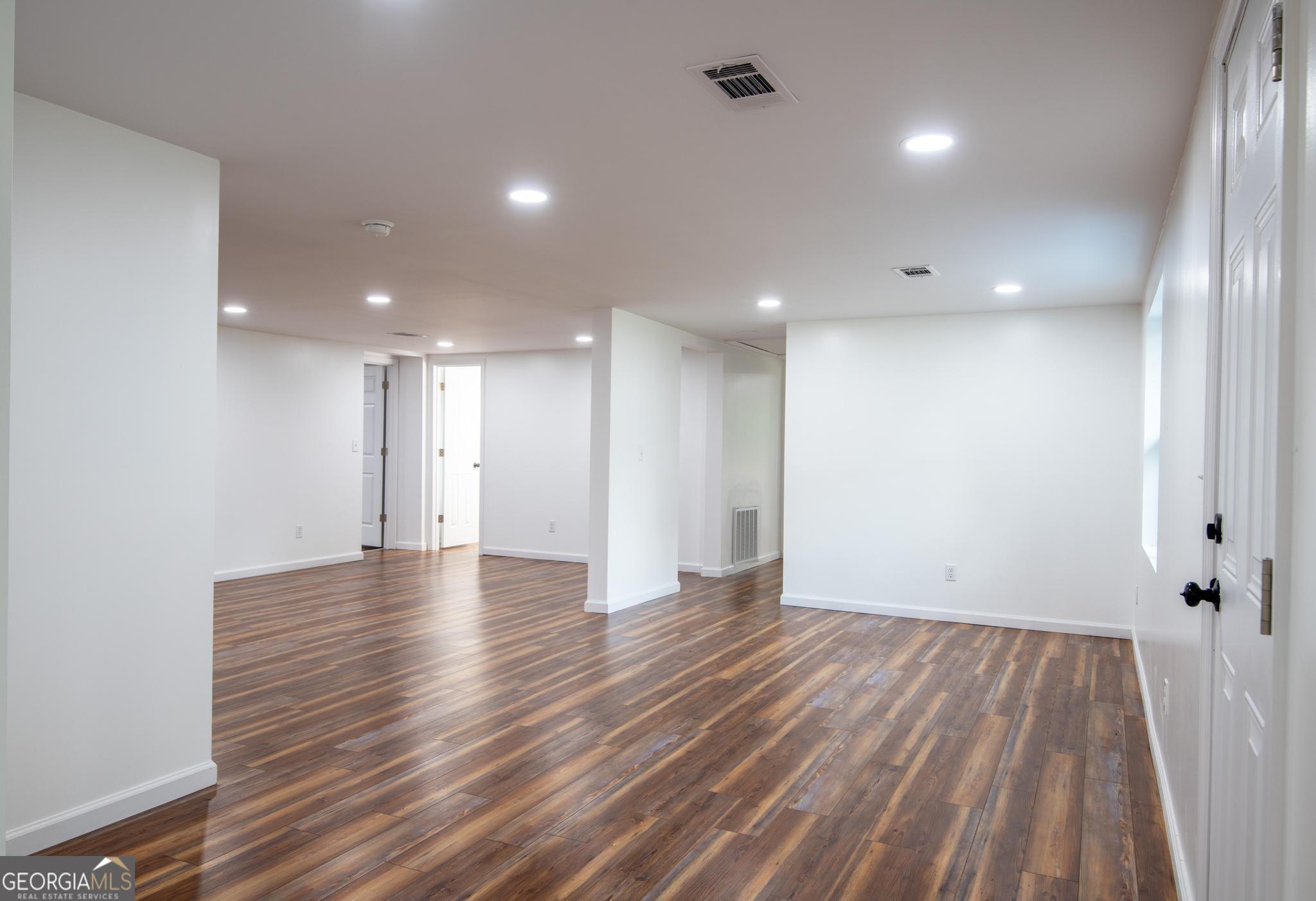 938 Rifle Road Sylvania, GA 30467 - Photo 8 of 39