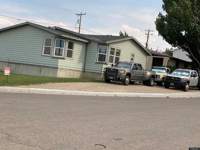 $375,000 | 1201 Cottonwood Drive, Rock Springs, WY 82901
