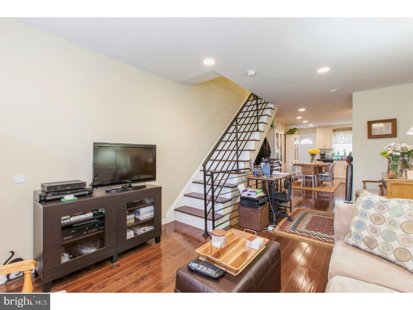 1935 Tasker Street Philadelphia, PA 19145 - Photo 4 of 25 Gallery Image 4
