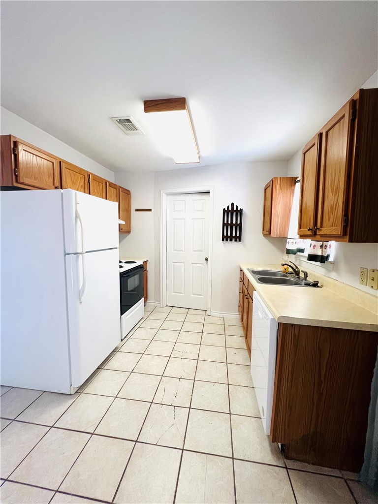 809 North 10th Street Fulton, TX 78358 - Photo 9 of 21