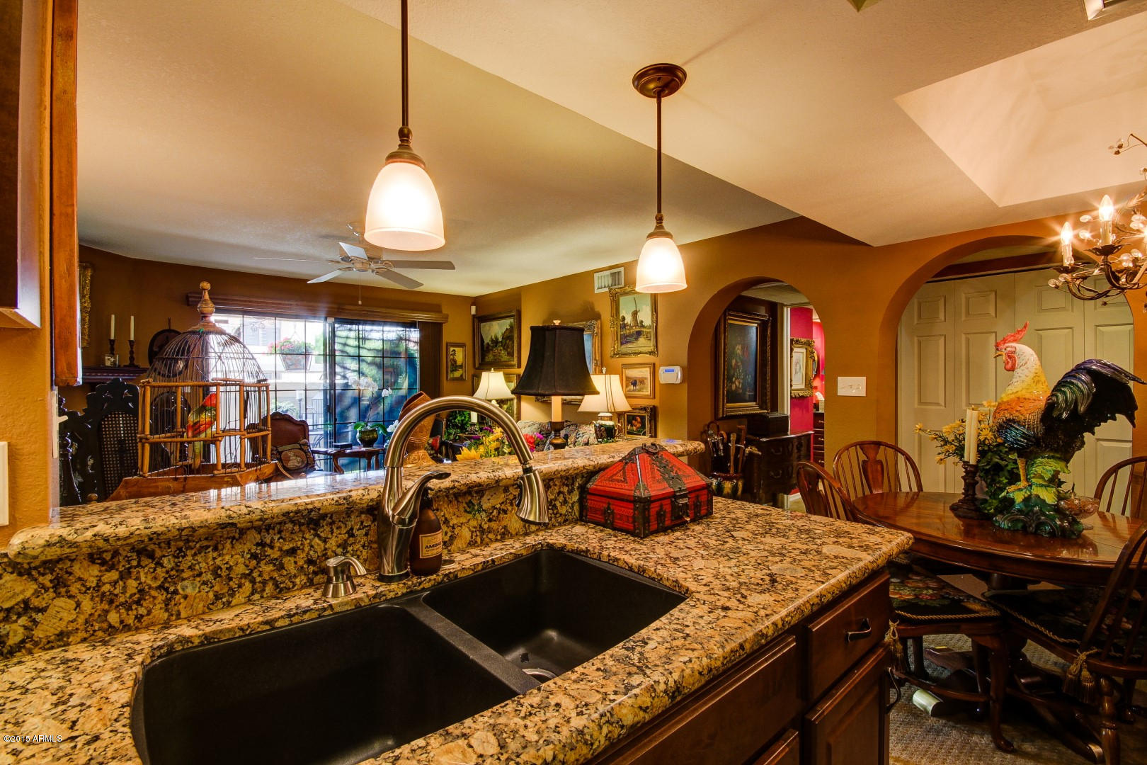 10410 North Cave Creek Road, Unit 1071 Phoenix, AZ 85020 - Photo 7 of 38 Cave Creek (12)