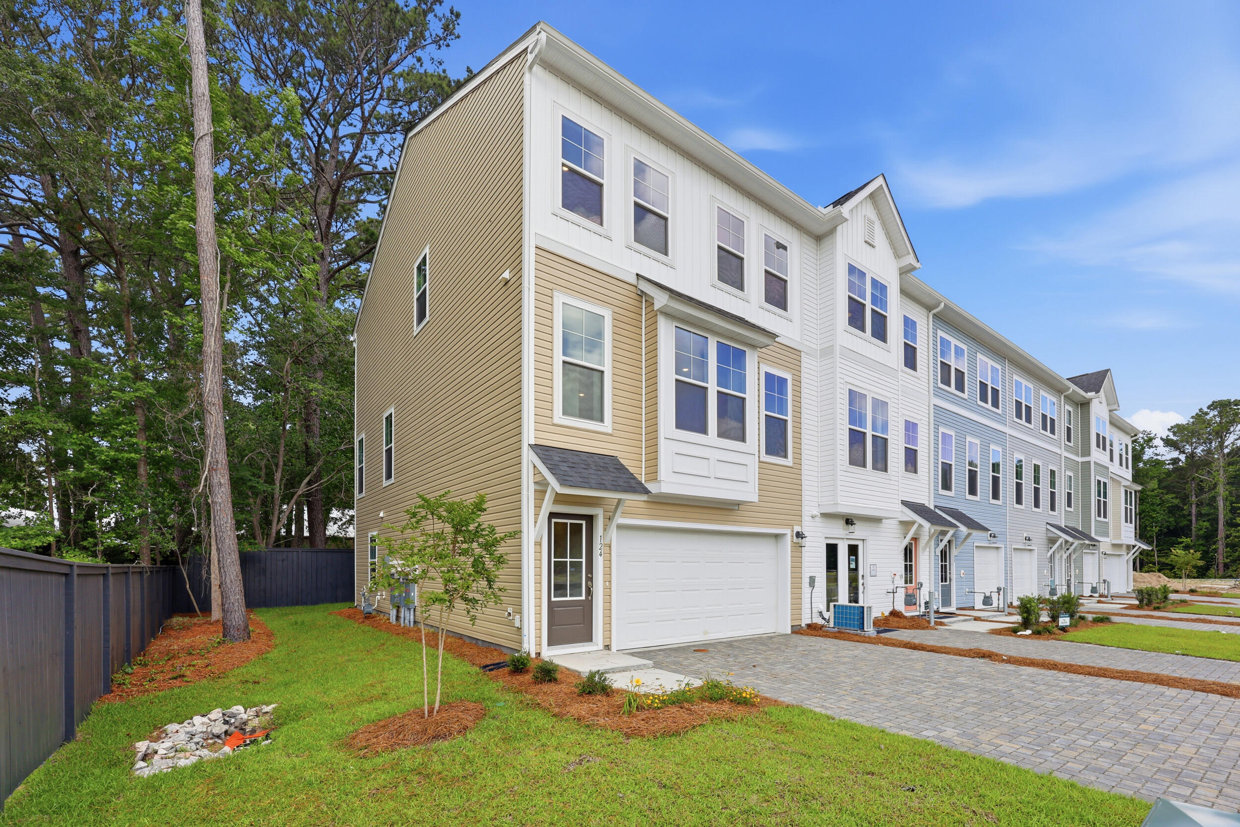 124 Fernbank Road Johns Island, SC 29455 - Photo 2 of 35 Exterior