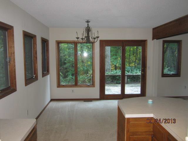 11821 Douglas Road Temperance, MI 48182 - Photo 7 of 7 20374835-6.JPG