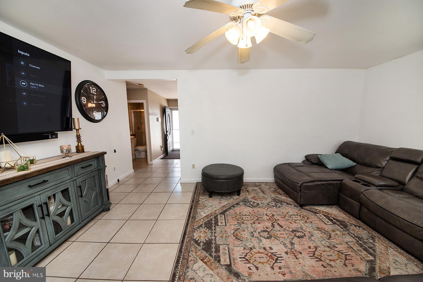 47 Ivory Rock Road Levittown, PA 19057 - Photo 3 of 37 Gallery Image 3