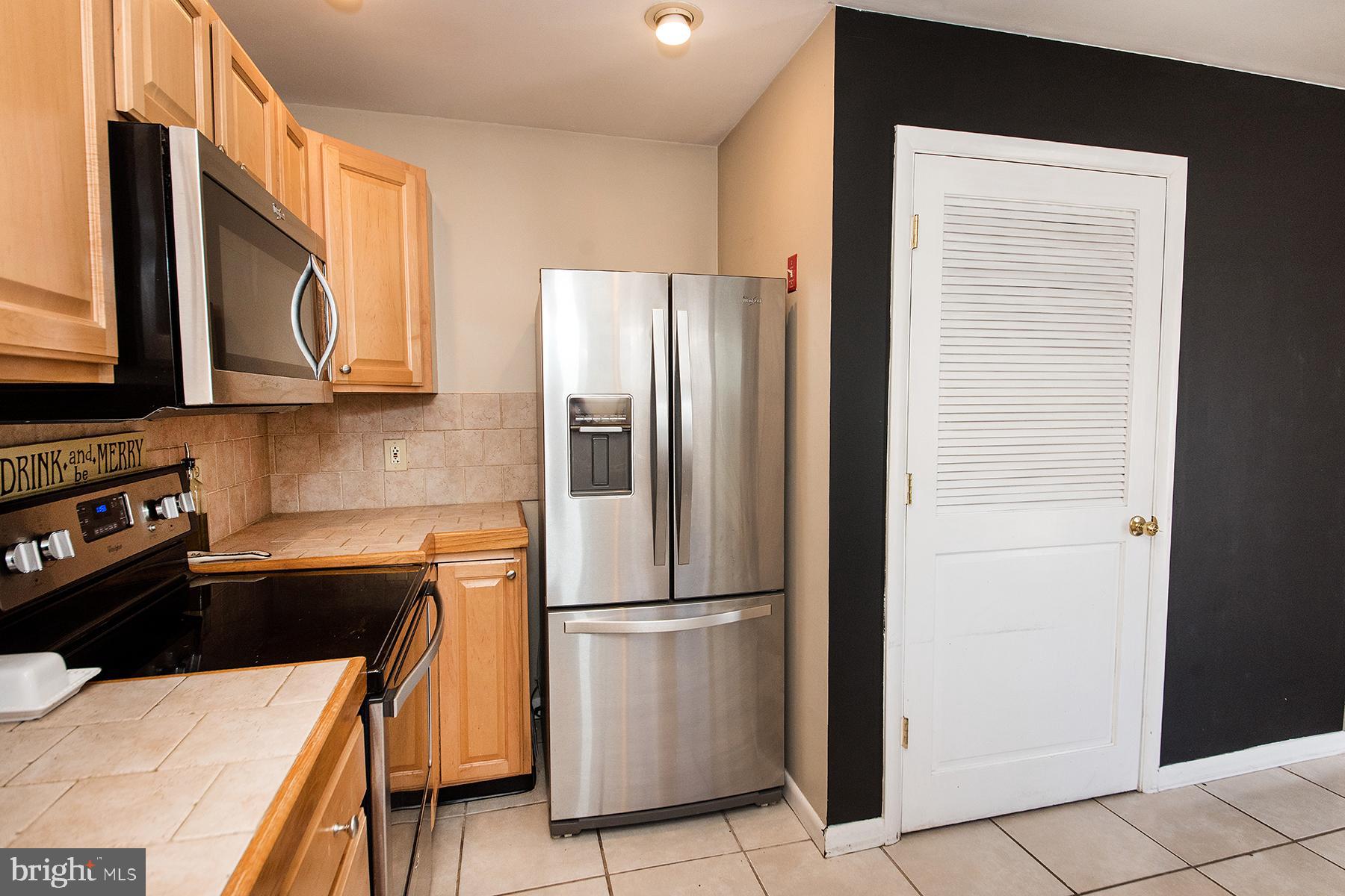 47 Ivory Rock Road Levittown, PA 19057 - Photo 8 of 37 Gallery Image 8