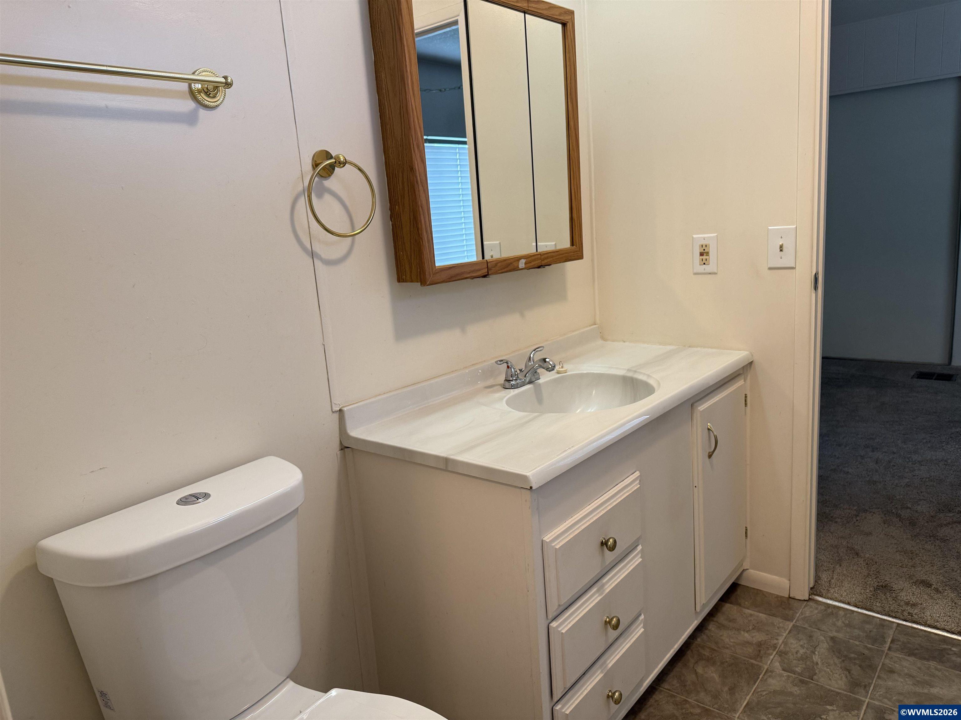 5422 Portland Road Northeast, Unit 24 Salem, OR 97305 - Photo 20 of 36