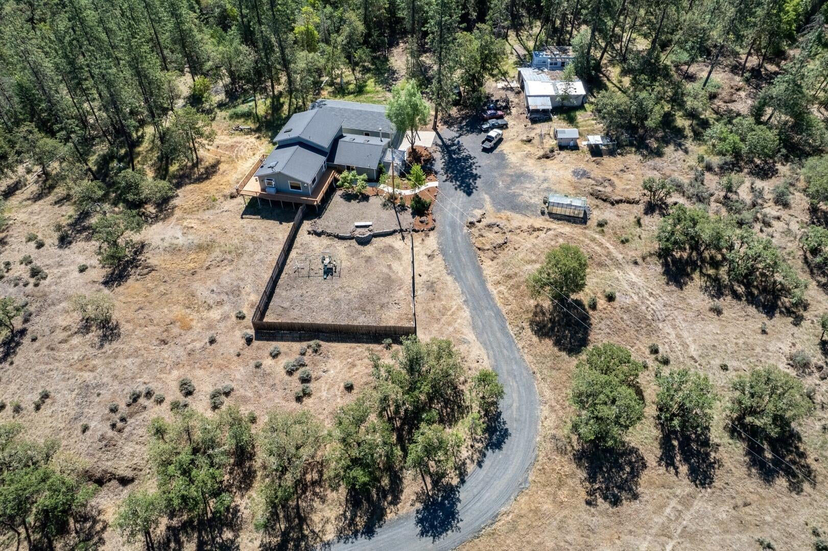 3441 North Obenchain Road Eagle Point, OR 97524 - Photo 3 of 36 3