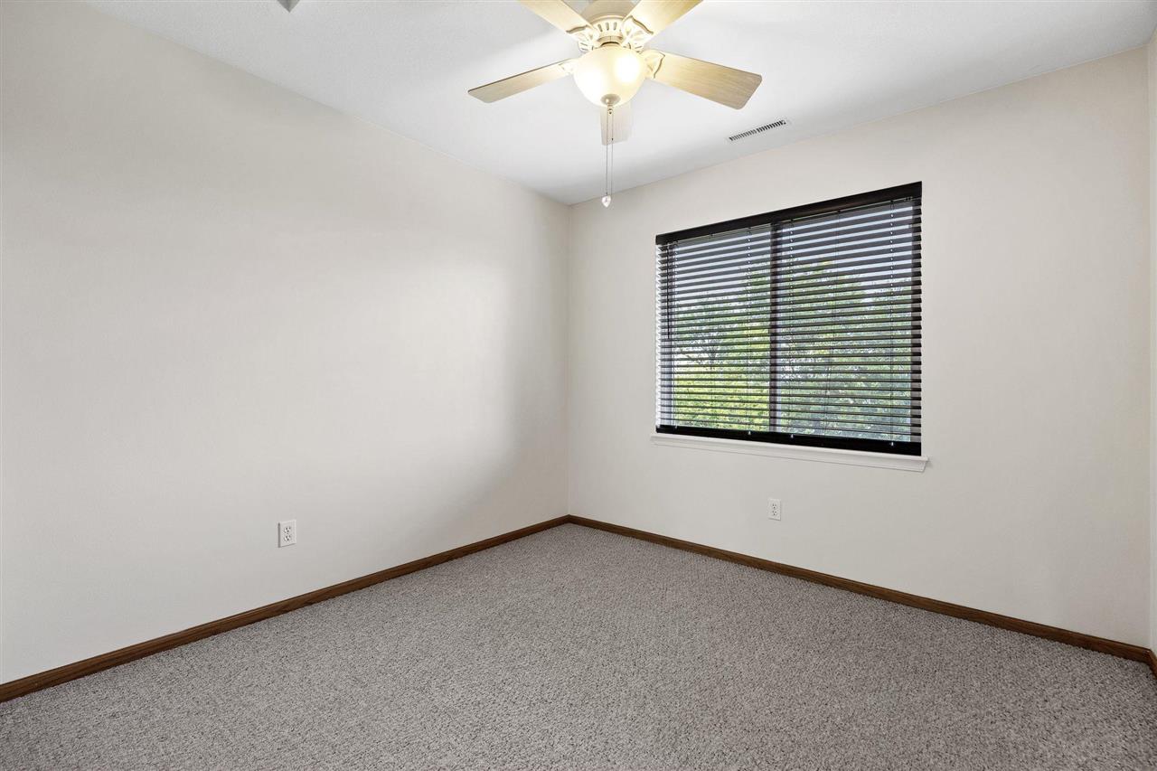 3402 Falcon View Road Southwest Cedar Rapids, IA 52404 - Photo 27 of 38 Gallery Image 27