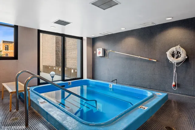 $3,200 | 2020 North Lincoln Park West, Unit 35K, Chicago, IL 60614