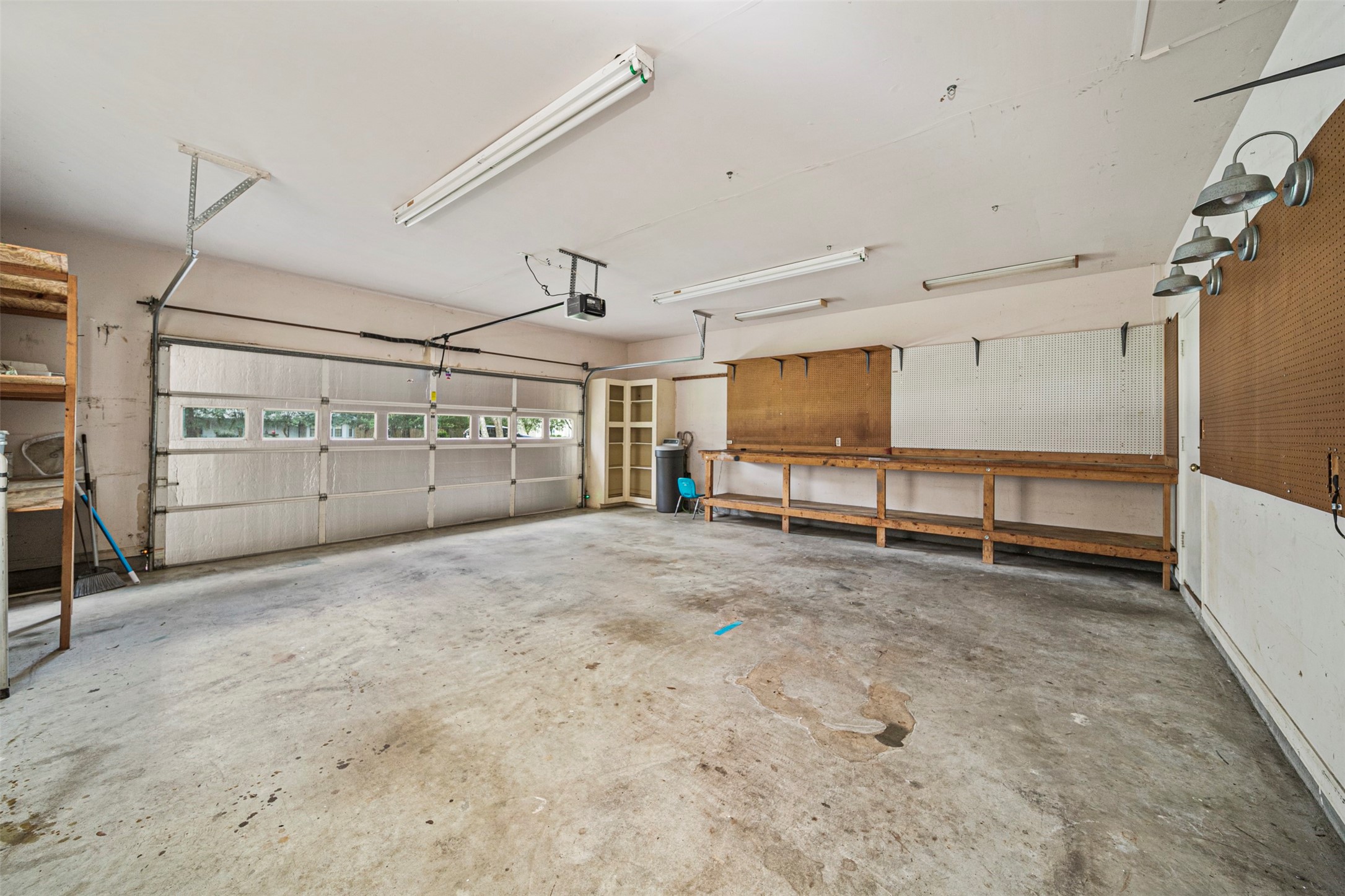 2452 Ripplewood Drive Conroe, TX 77384 - Photo 24 of 31