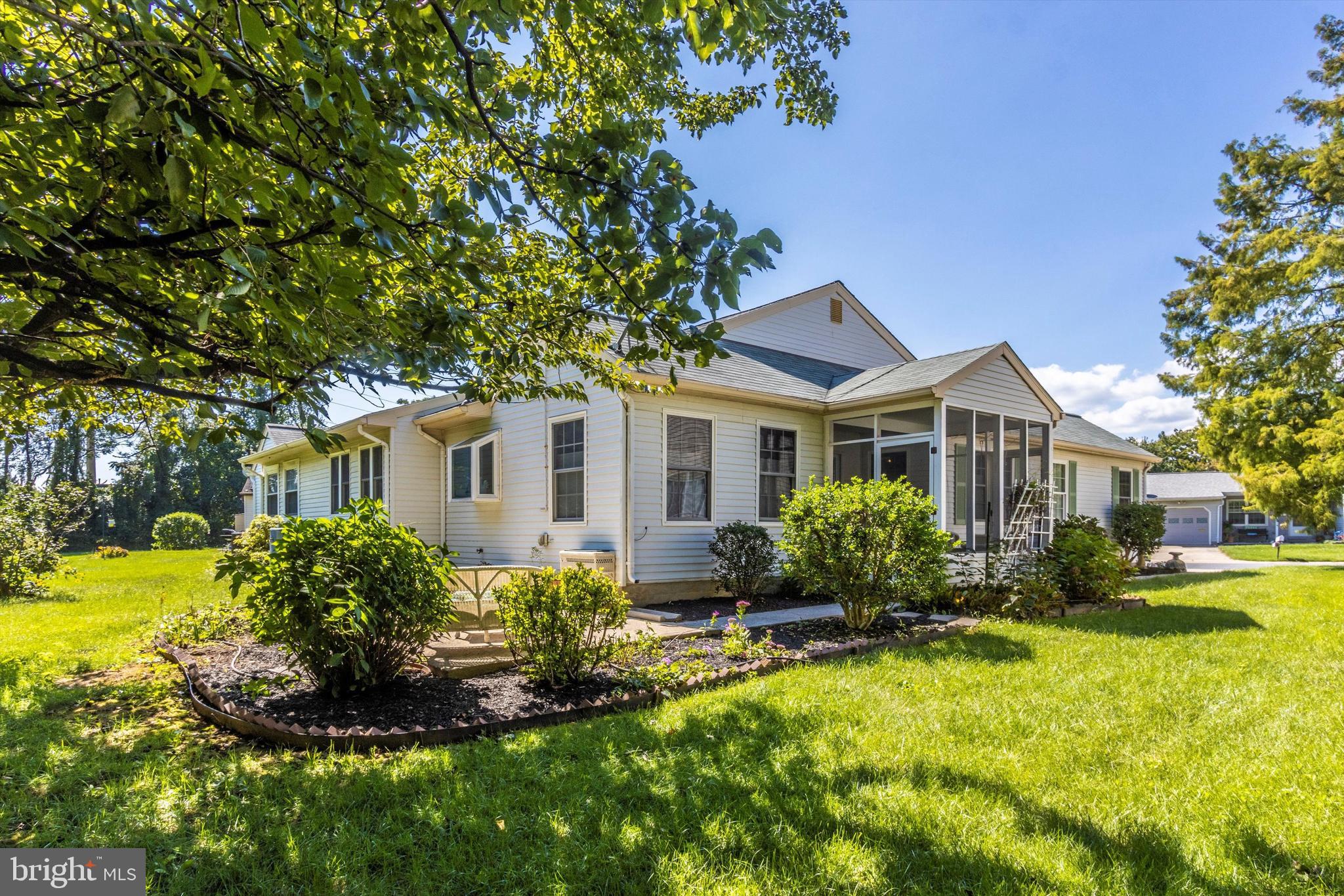 7093 Catalpa Road Frederick, MD 21703 - Photo 3 of 56