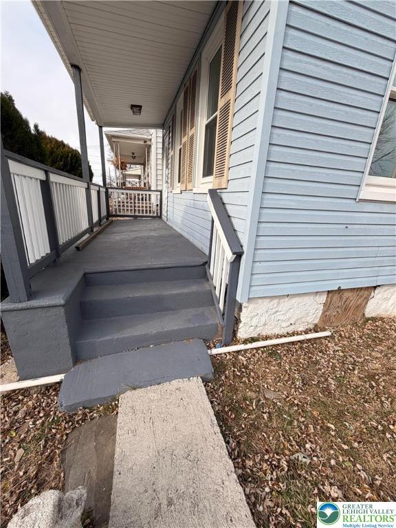 1523 Butler Street Easton, PA 18042 - Photo 3 of 17 Front porch