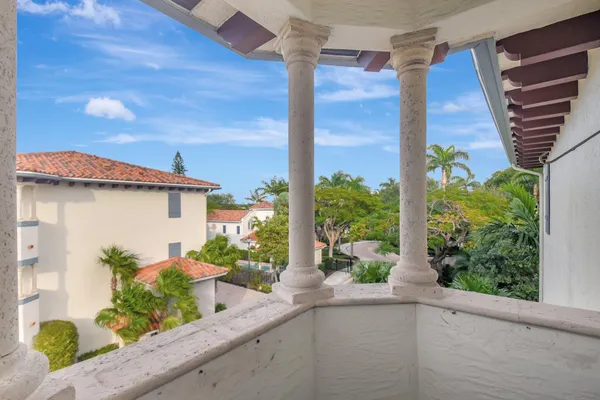 $699,000 | 1635 North Federal Highway, Delray Beach, FL 33483