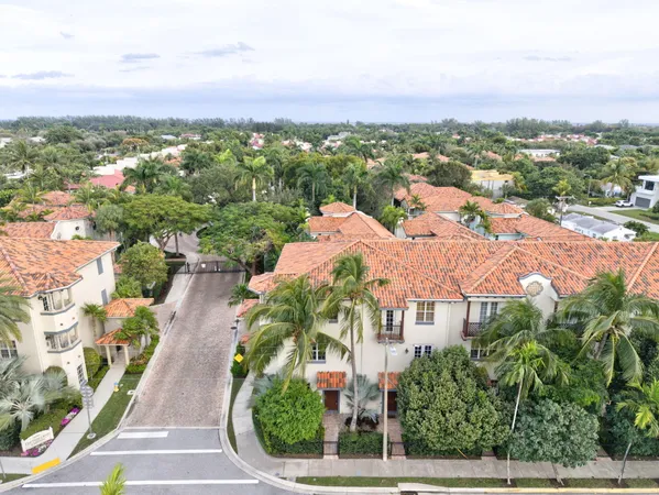 $699,000 | 1635 North Federal Highway, Delray Beach, FL 33483