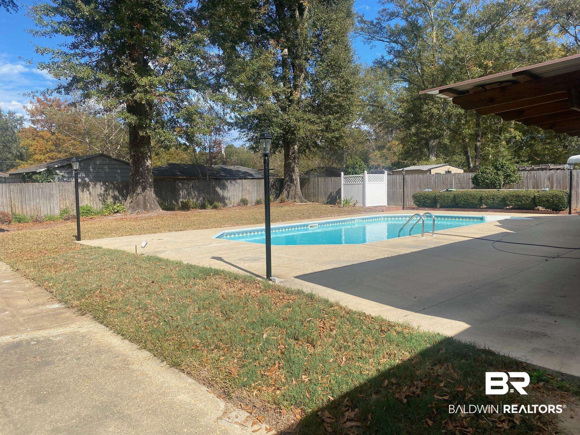 205 North Pine Street Brewton, AL 36426 - Photo 14 of 18