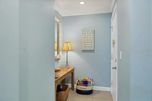 $5,500 | 4325 Gulf Of Mexico Drive, Unit 208, Longboat Key, FL 34228