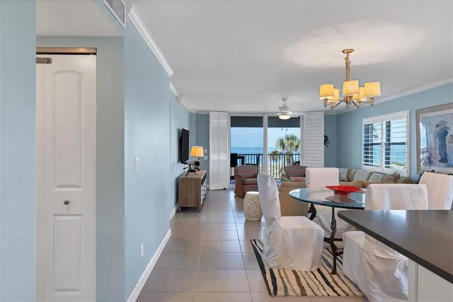 $5,500 | 4325 Gulf Of Mexico Drive, Unit 208, Longboat Key, FL 34228