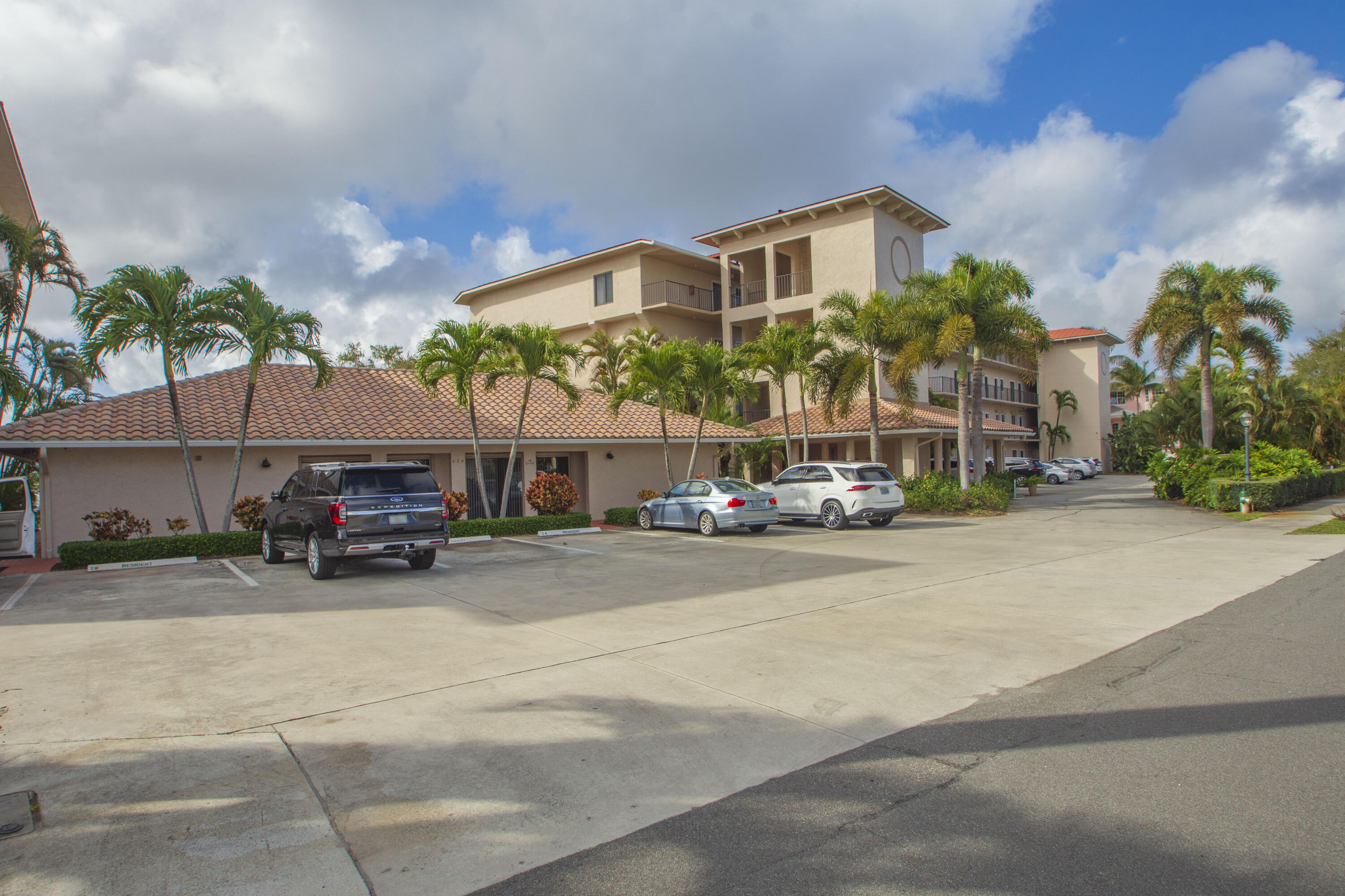 624 Southwest St Lucie Crescent, Unit 206 Stuart, FL 34994 - Photo 1 of 30 Image00027