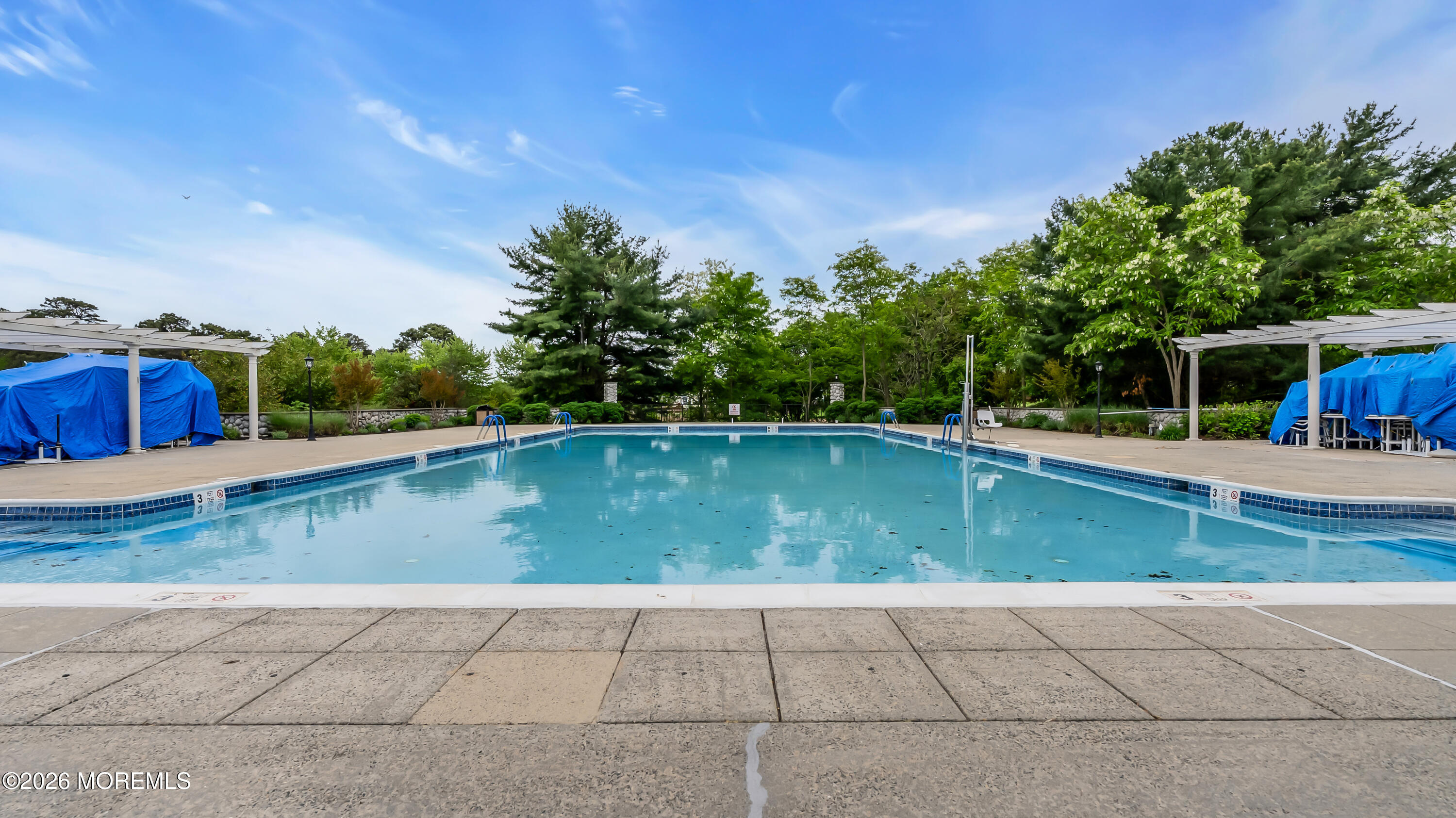 19 Silverside Road Lakewood, NJ 08701 - Photo 22 of 22 Outdoor pool