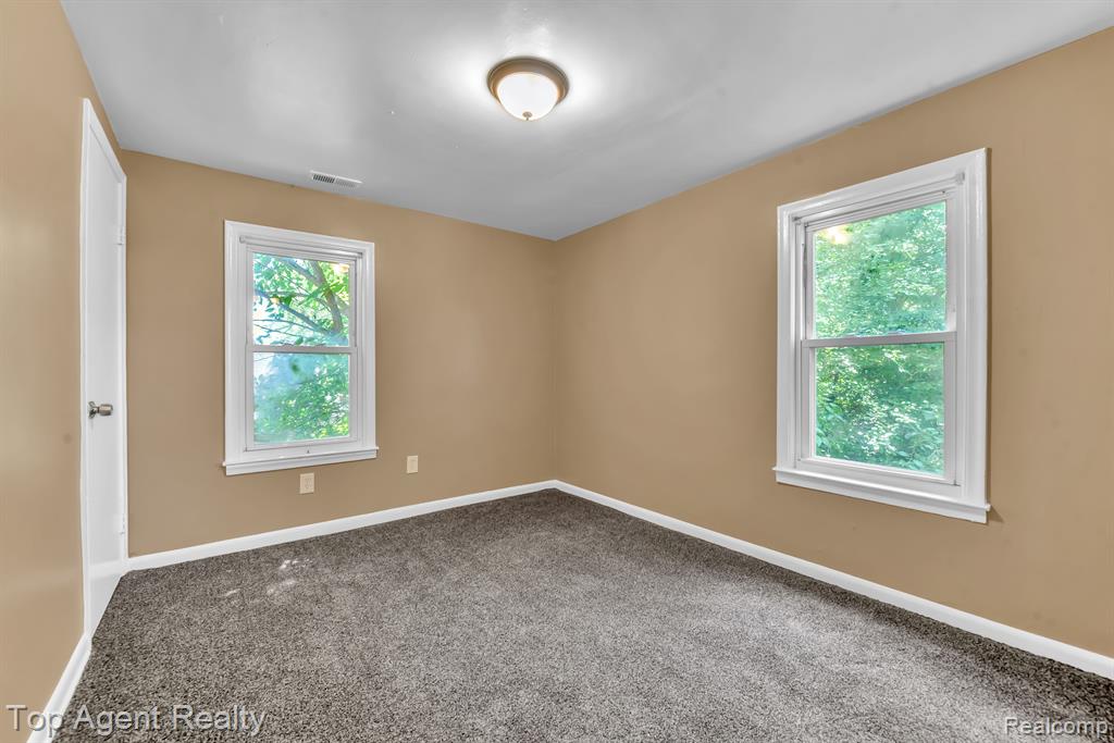 70 Hill Street River Rouge, MI 48218 - Photo 25 of 33