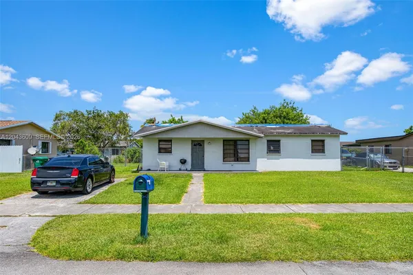 $480,000 | 14125 Southwest 109th Place, Miami, FL 33176