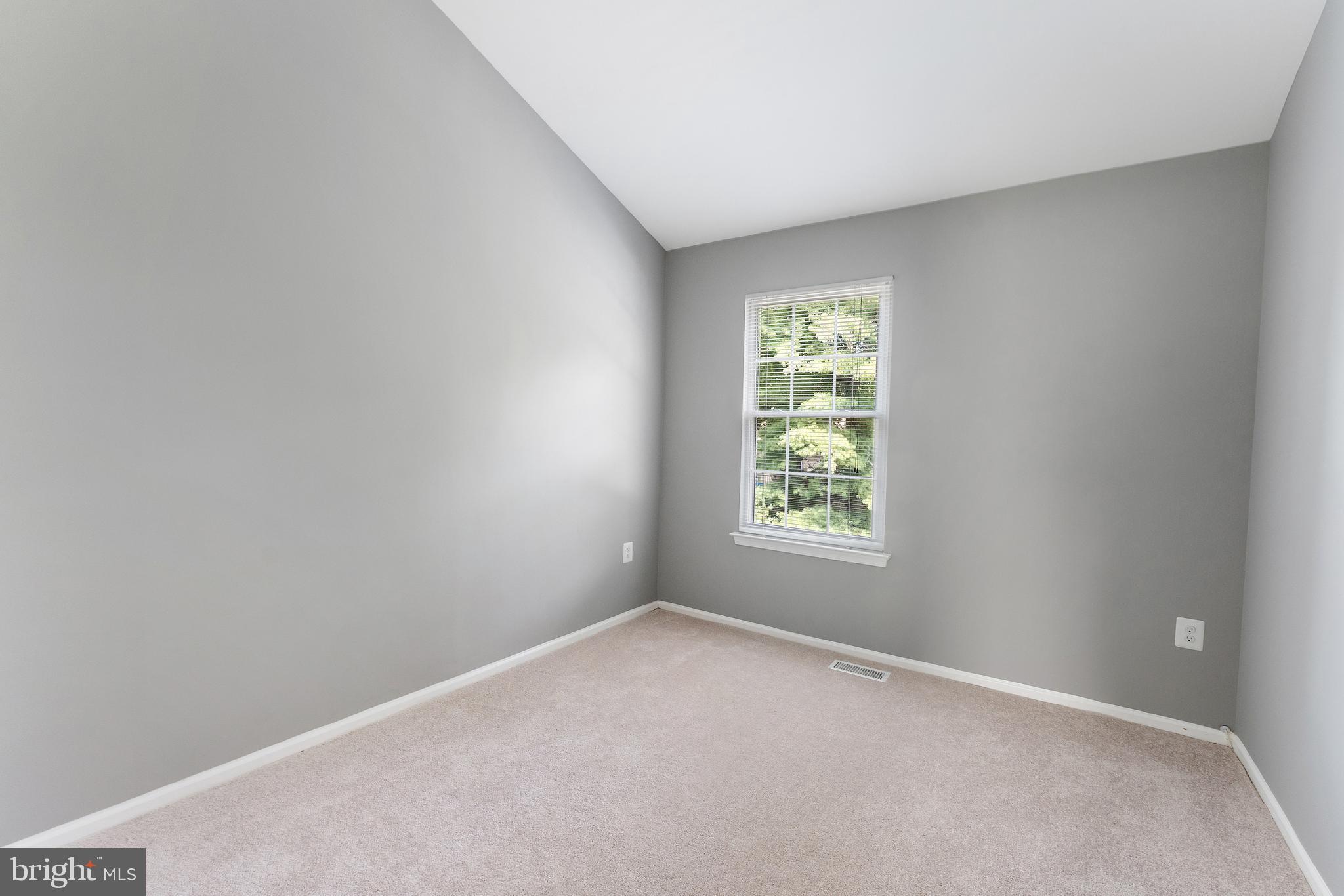 892 Smartts Lane Northeast Leesburg, VA 20176 - Photo 13 of 23 an empty room with a window