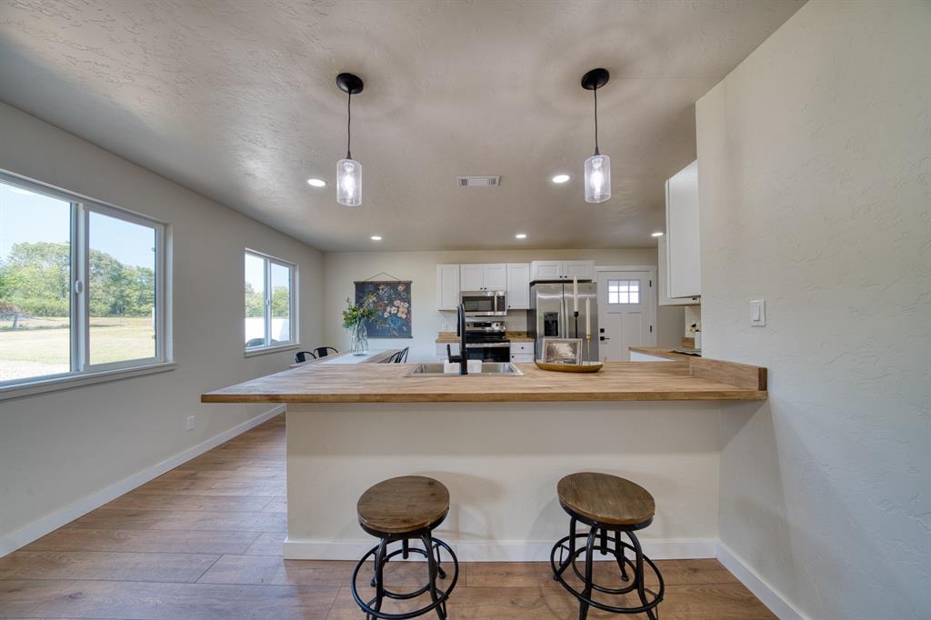 104 Private Road Omaha, TX 75571 - Photo 12 of 37 Gallery Image 12
