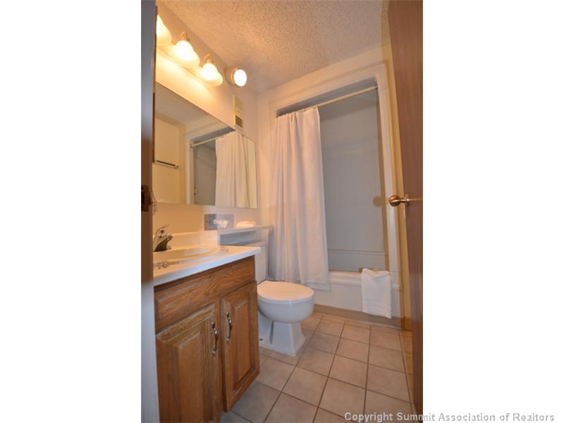 860 Copper Road, Unit 106 Frisco, CO 80443 - Photo 18 of 25 Bathroom. Bathroom #1 of 2