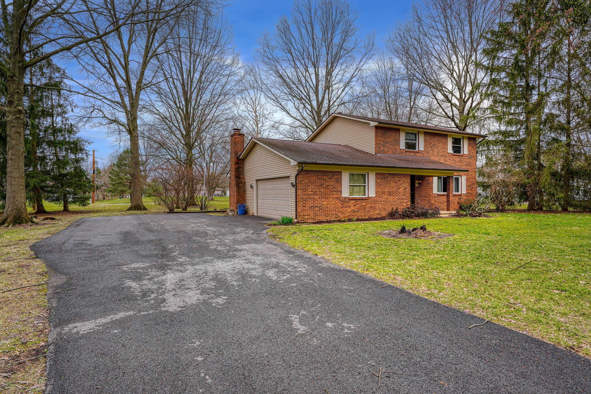 13657 Olde Post Road Pickerington, OH 43147 - Photo 8 of 65 13657 Olde Post Rd (7)