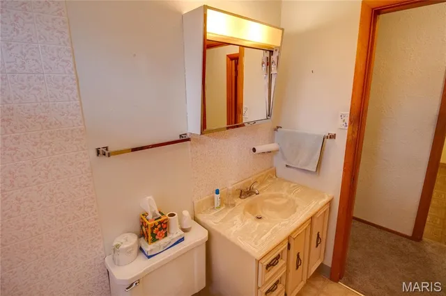 $147,900 | 4925 Hill Drive, Godfrey, IL 62035