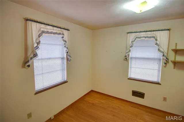 $147,900 | 4925 Hill Drive, Godfrey, IL 62035