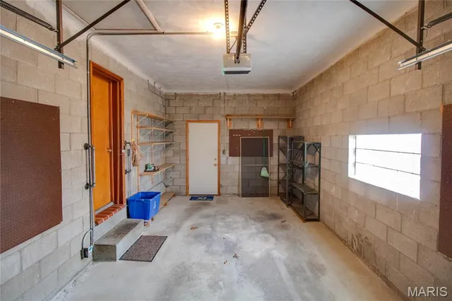 $147,900 | 4925 Hill Drive, Godfrey, IL 62035