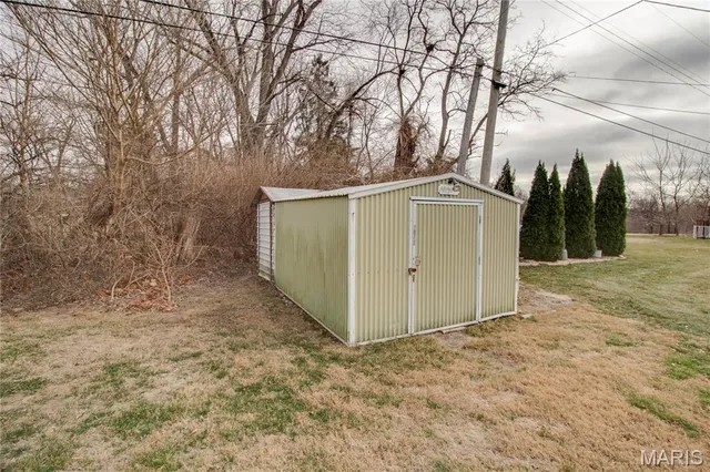 $147,900 | 4925 Hill Drive, Godfrey, IL 62035