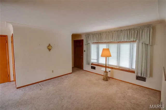 $147,900 | 4925 Hill Drive, Godfrey, IL 62035