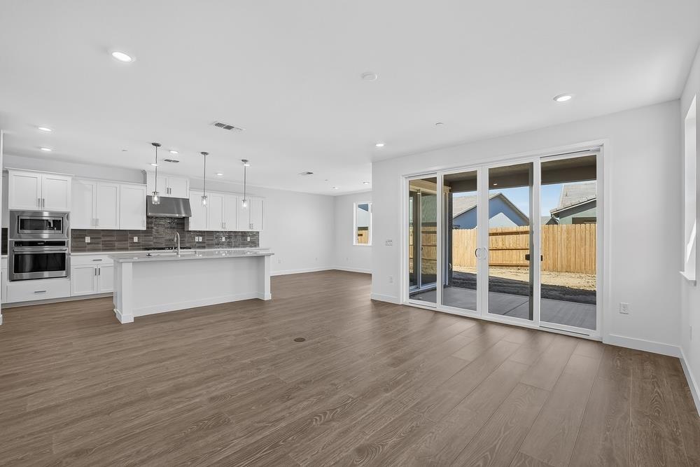 1408 Alpine Way Lincoln, CA 95648 - Photo 7 of 45 1408 Alpine ~ Ready Now