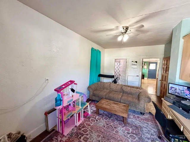 $213,000 | 110 South 2nd Street, Pomeroy, WA 99347