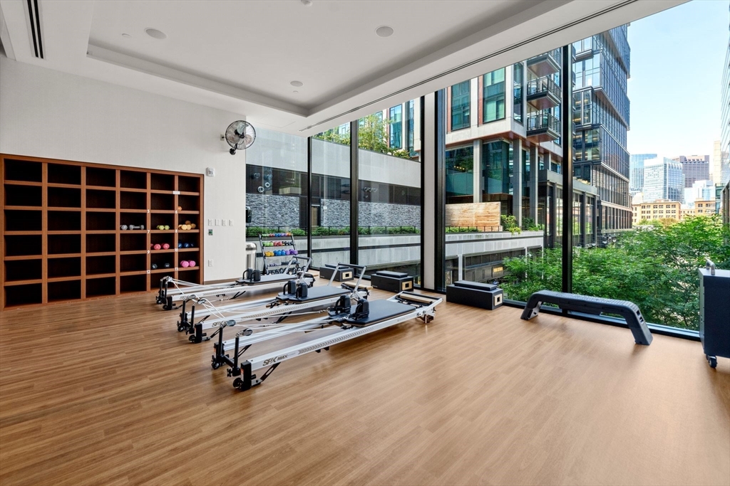 133 Seaport Boulevard, Unit 2110 Boston, MA 02210 - Photo 11 of 18