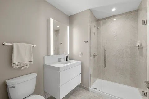 $1,375,000 | 133 Seaport Boulevard, Unit 2110, Boston, MA 02210