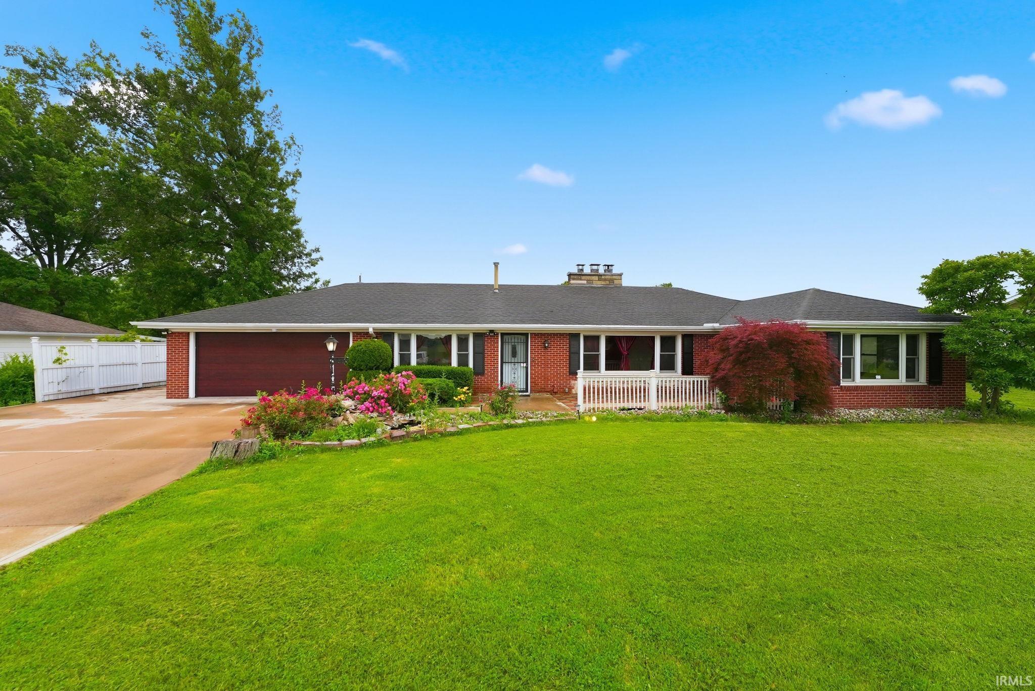 1413 West Ludwig Road Fort Wayne, IN 46825 - Photo 2 of 31