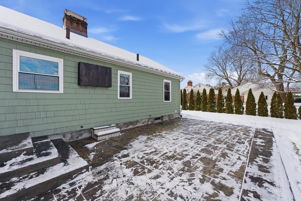 750 Amostown Road West Springfield, MA 01089 - Photo 33 of 41 Gallery Image 33