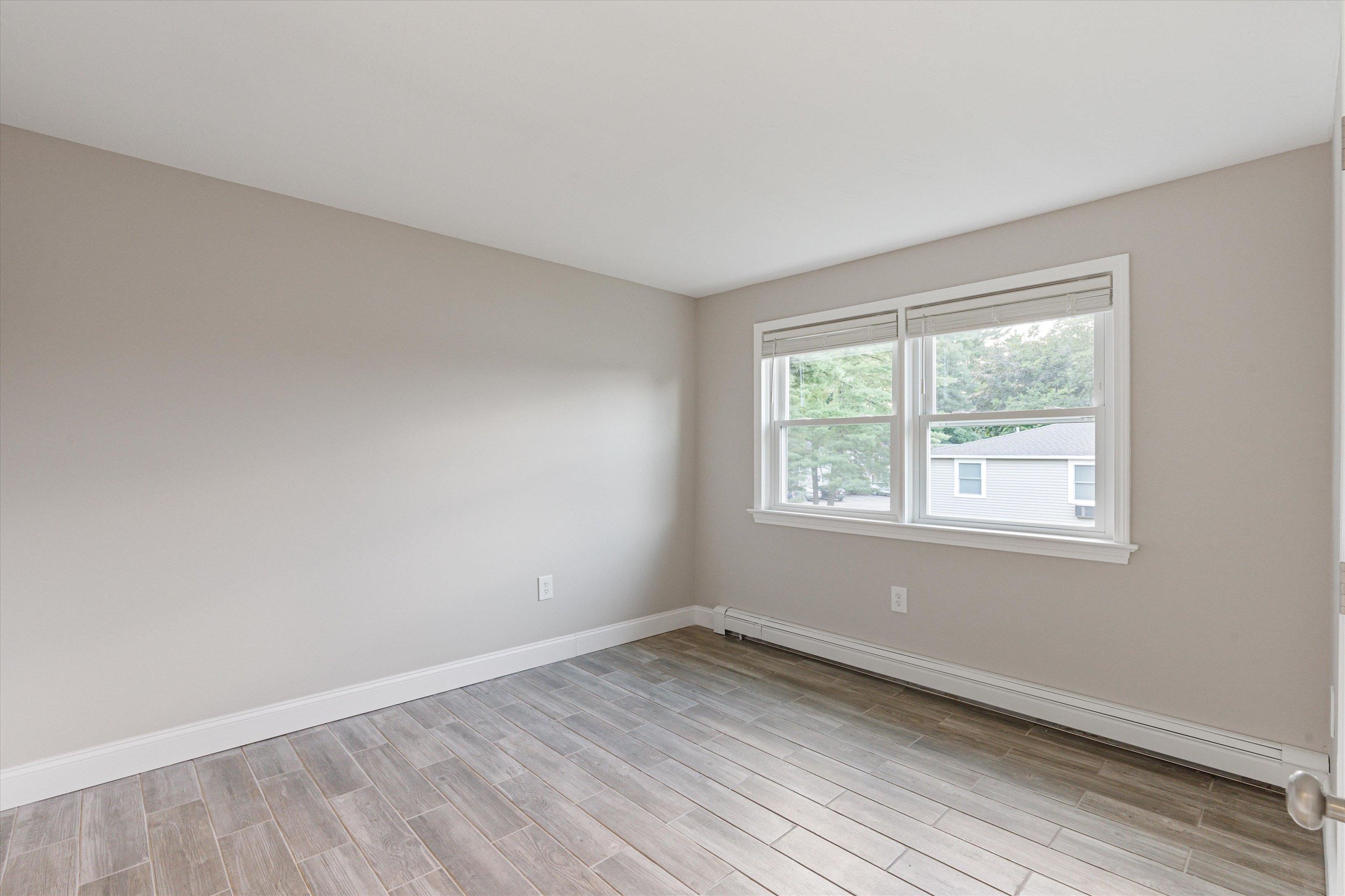 205 Circle Road, Unit E5 Manchester, NH 03103 - Photo 8 of 25