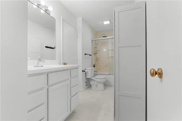 $225,000 | 6020 Northeast Moonstone Drive, Lee's Summit, MO 64064