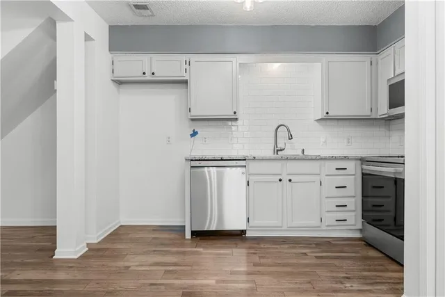 $225,000 | 6020 Northeast Moonstone Drive, Lee's Summit, MO 64064