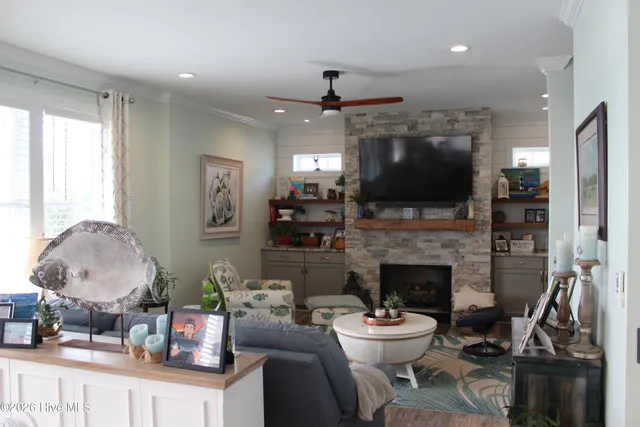 $875,000 | 127 Sound Point Drive, Harkers Island, NC 28531