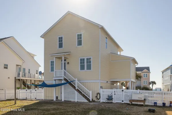 $825,000 | 127 Sound Point Drive, Harkers Island, NC 28531